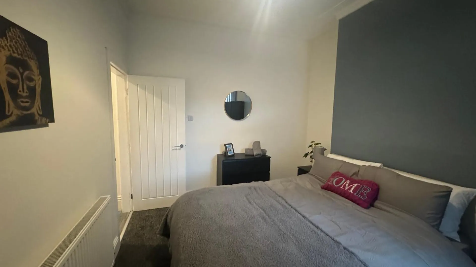 Stunning 4 Bedroom 8 Person 2 Bathroom House! Kingston upon Hull